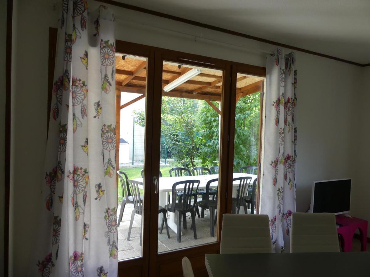 Chalet Les Myosotis Le Bourg-dʼOisans Exterior foto